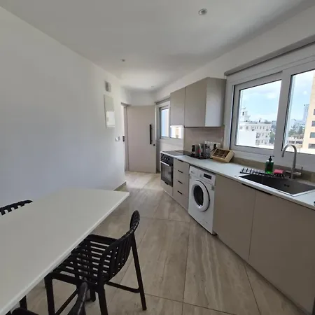 J Aurora アパート *